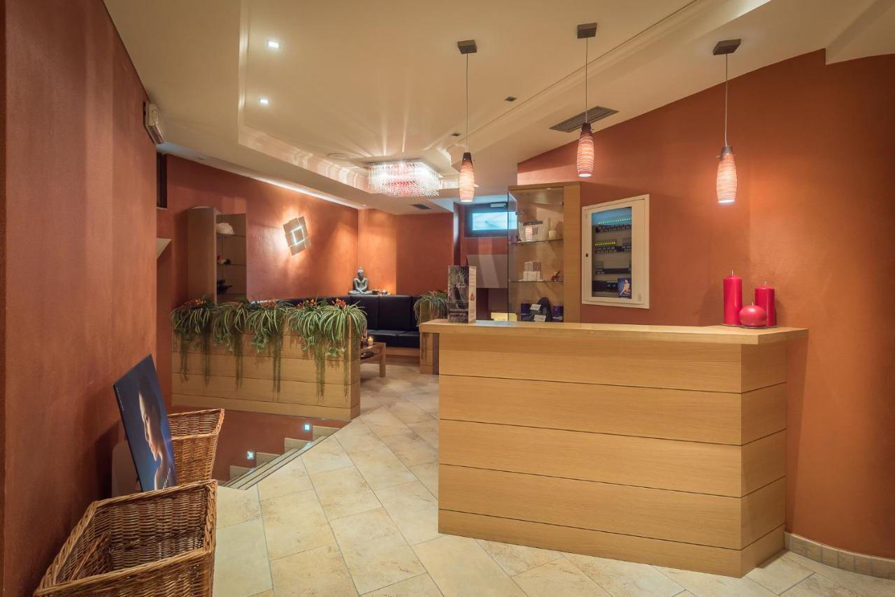 Hotel St. Raphael Madonna di Campiglio Exterior foto