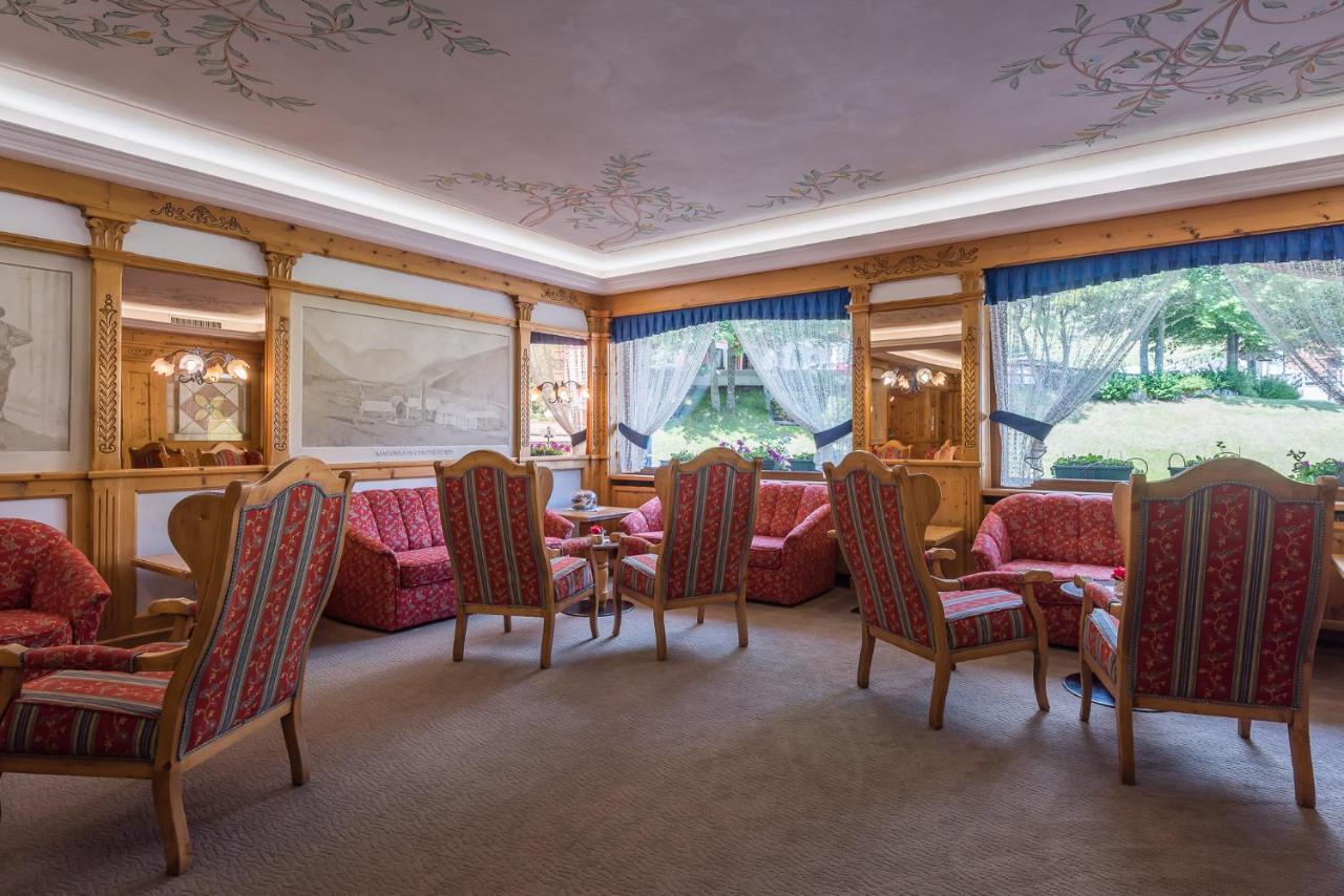 Hotel St. Raphael Madonna di Campiglio Exterior foto
